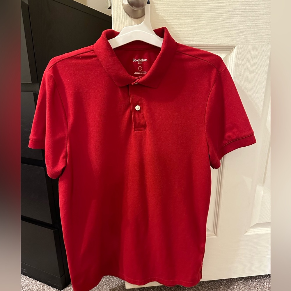 Goodfellow & Co red polo Size L. Hardly worn.